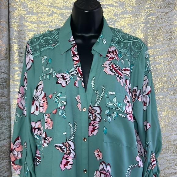 Candie's Mint Green Floral Button Down Blouse Size XL - Picture 4 of 16